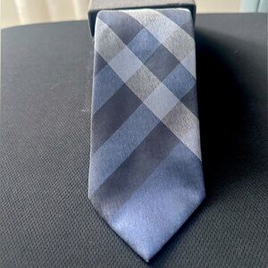 Burberry silk tie